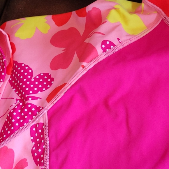 BNWT LANDS'END kids swim top. - Picture 7 of 8